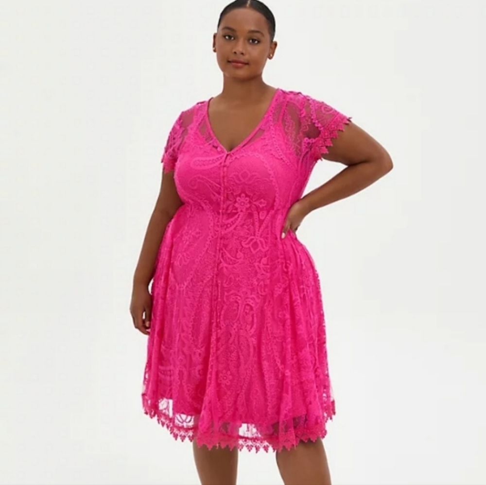BNWT Torrid Pink Lace Midi Dress
